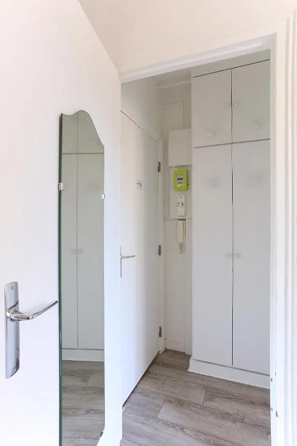 Orsay Cosy Studio Apartment Paris